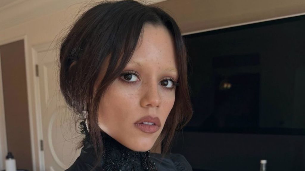 Jenna Ortega's Plunging Dress Dips Dangerously Low Both Ways