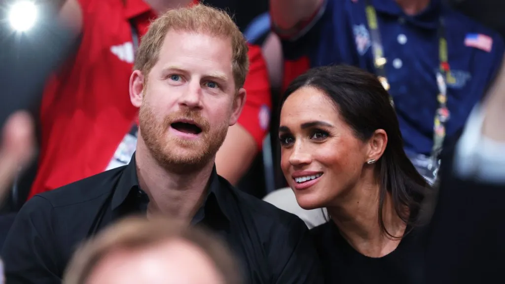Mandatory Labelling Design Meghan Markle & Prince Harry’s Ex’s Same-Day Milestones Raise Eyebrows ...