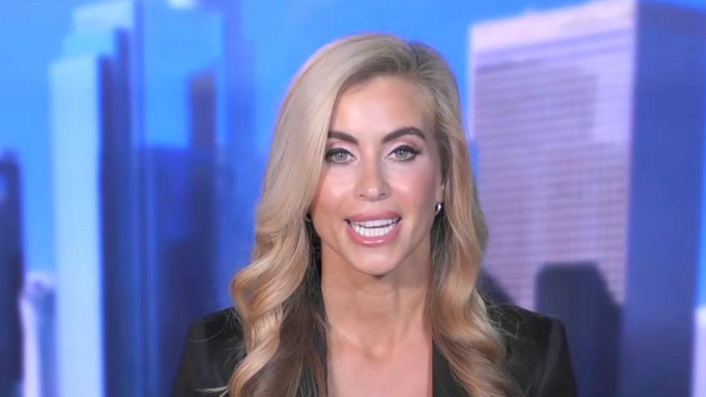 Fired Donald Trump Aide Katie Zacharia Wants Back Into the White House