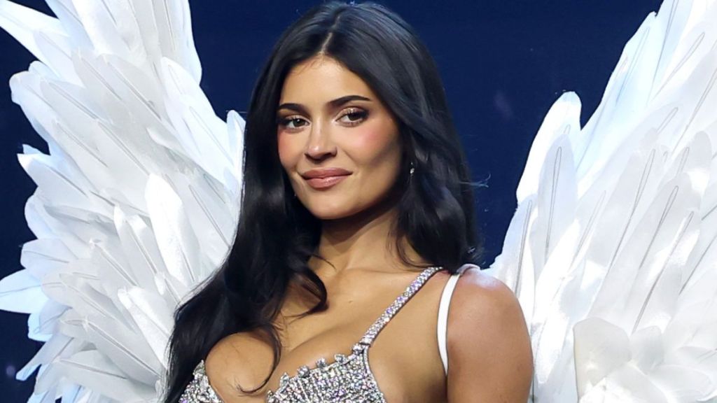 Kylie Jenner's $5M Victoria's Secret Check Has Supermodels 'Furious' — Source