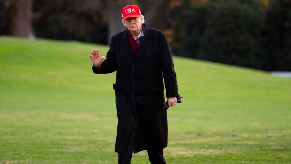 Donald Trump Refuses to Name Staffer He Says Was Hurt at DC Golf Course