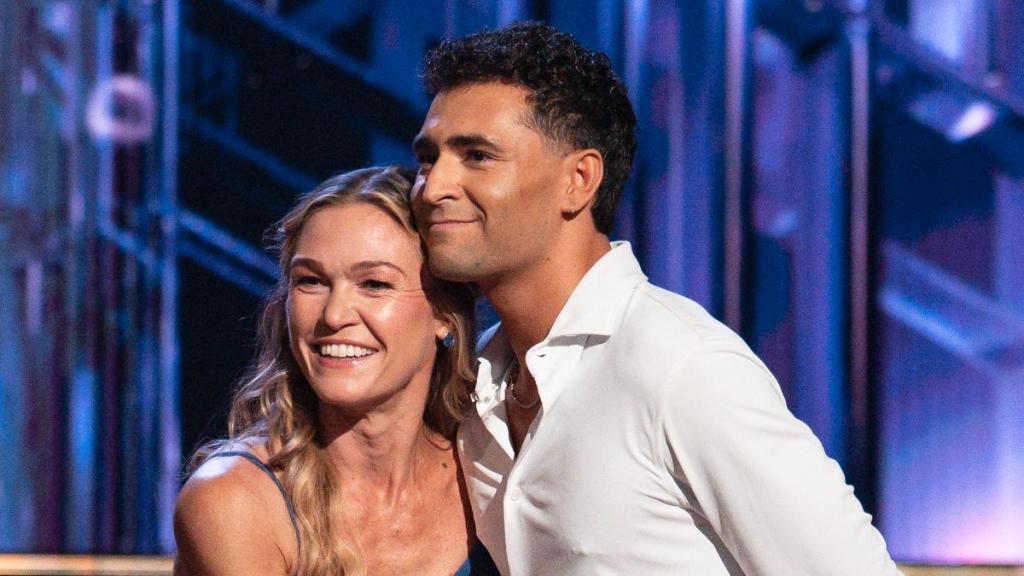 Ezra Sosa Reveals What Julia Stiles Endured Before DWTS Score
