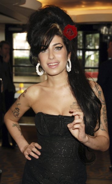 Amy Winehouse Ghost #7