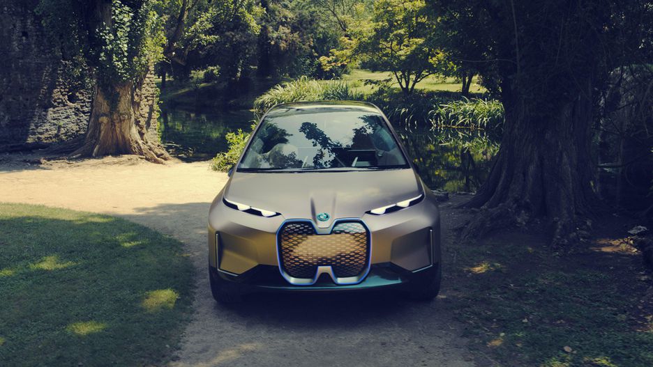 BMW Vision iNext Concept #10
