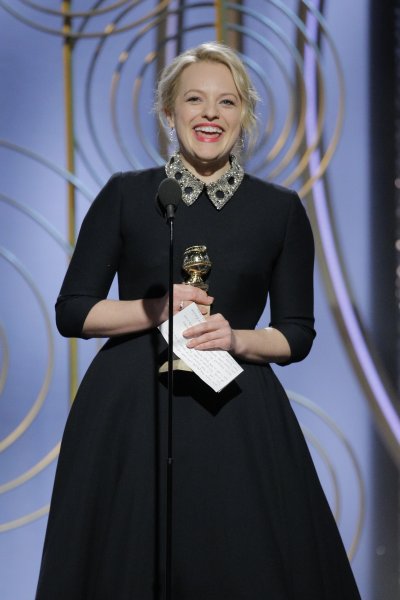Elisabeth Moss Golden Globes #1