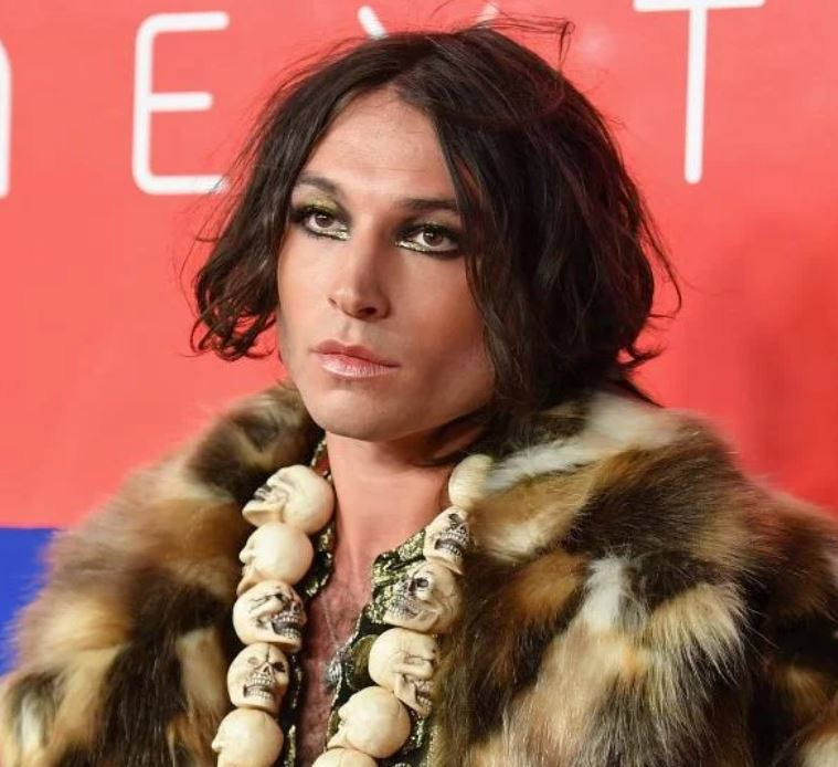 The Flash Ezra Miller Arrested, His Only Crime Was Being Caught in a Karaoke Bar