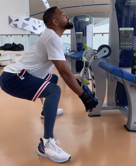 Will Smith Hilariously Reacquaints Himself With the Gym Post-Quarantine in Fresh Instagram Video