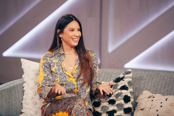 The Funniest ‘Sending So Much Love and Support’ Tweets After Olivia Munn Mention to John Mulaney Resurfaces