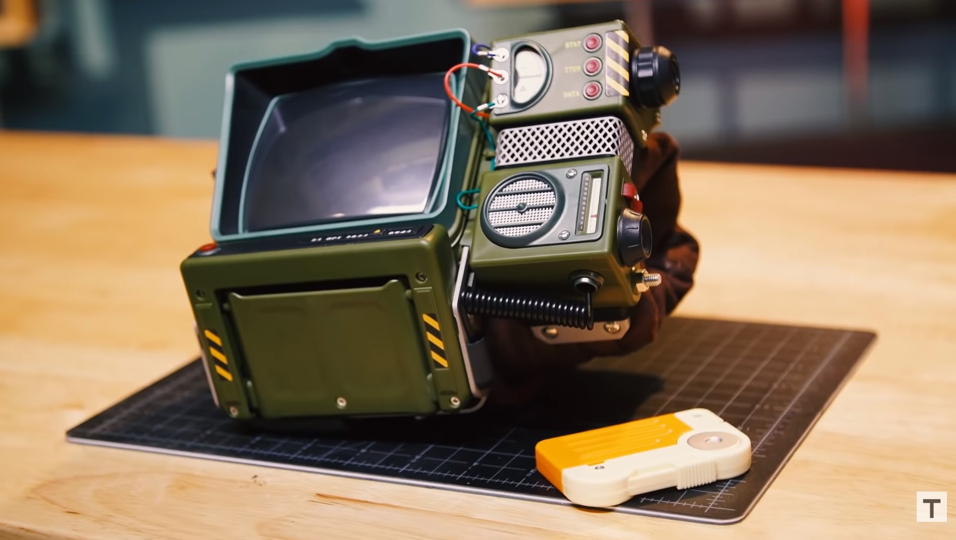 Vault-Tec Approved: 'Fallout' Pip-Boy Construction Kit