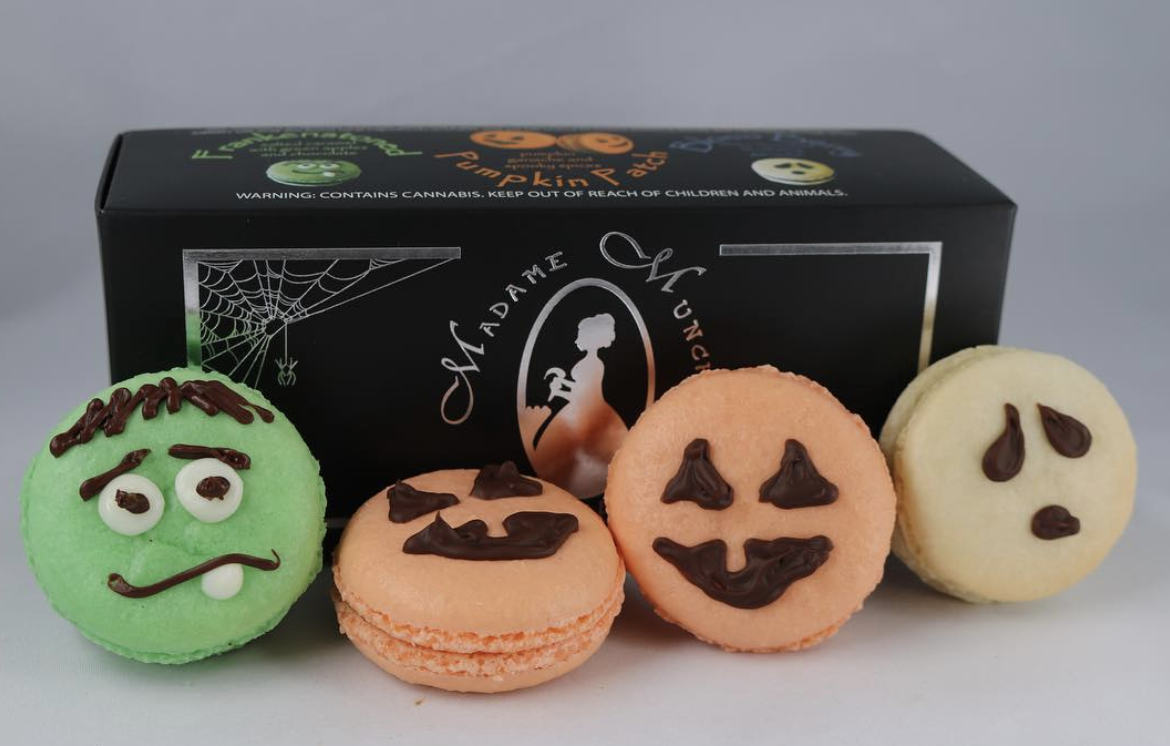 Madame Munchie's Macaron Halloween Box