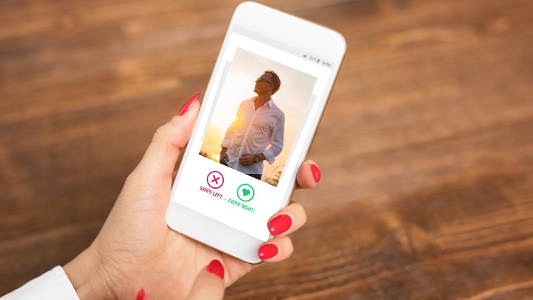 These Tinder Profile Upgrades Give Mediocre Men a Fighting Chance at Love (And Getting Laid)