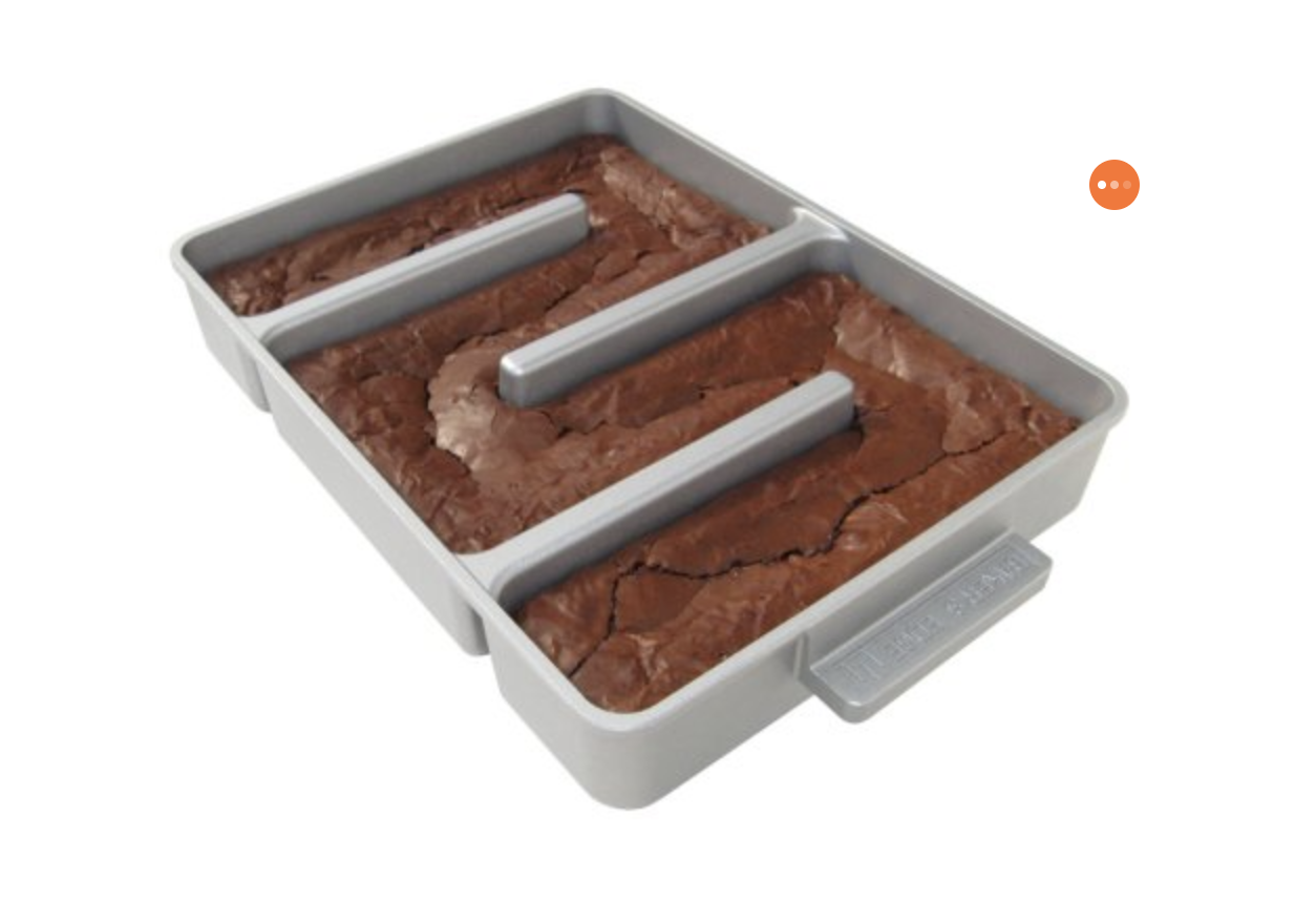 Baker's Edge Nonstick Edge Brownie Pan
