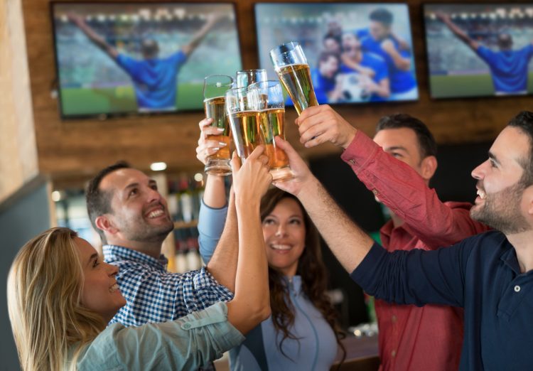 The 10 Beer Commandments For Sports Fans