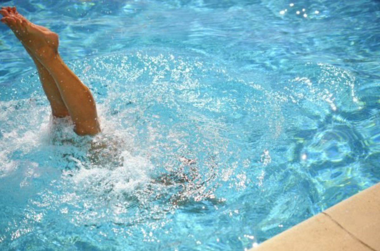 Meanwhile in Florida: Woman Arrested For Skinny-Dipping in Stranger’s Pool, Should Get a Medal of Honor