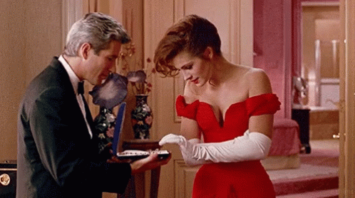 'Pretty Woman' - A Shopping Spree Is The Montage Shortcut to Every Girl's Heart